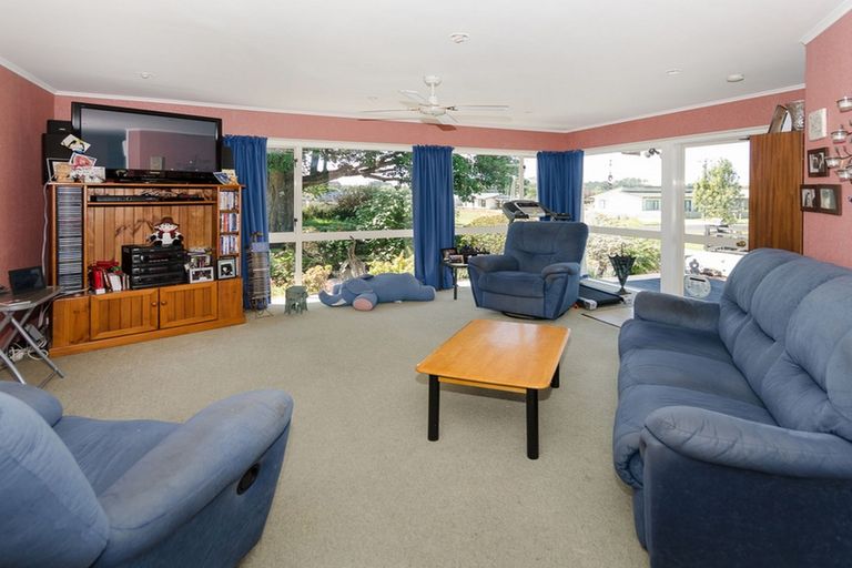 Photo of property in 6 Thorn Road, Tuakau, 2121