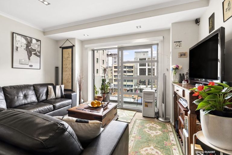 Photo of property in Bellagio Apartments, 4f/39 Taranaki Street, Te Aro, Wellington, 6011