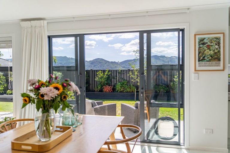 Photo of property in 6 Mcmillan Lane, Wallaceville, Upper Hutt, 5018