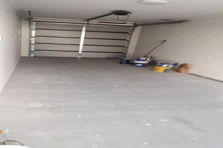 Photo of property in 2 Liquidambar Drive, Hobsonville, Auckland, 0616