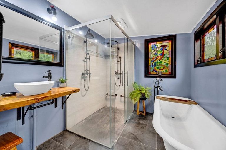 Photo of property in 150 Wirihana Road, Hawera, 4674