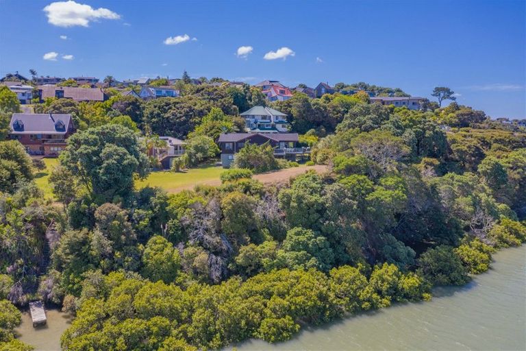 Photo of property in 163 West Harbour Drive, West Harbour, Auckland, 0618