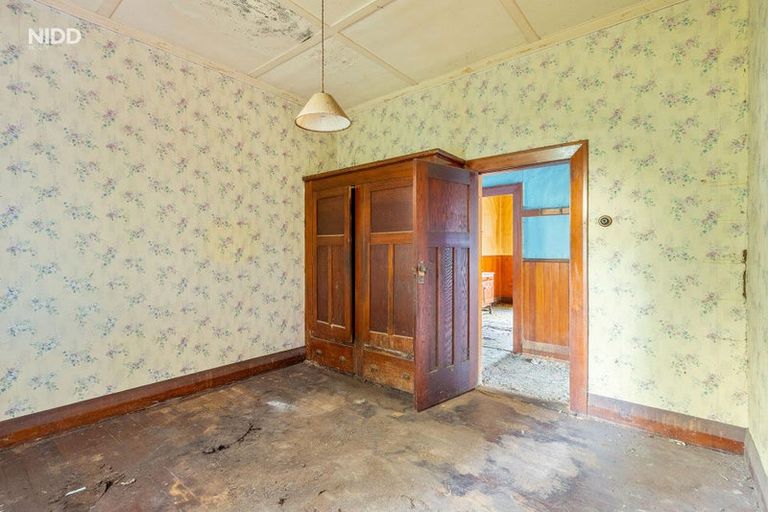 Photo of property in 1 Athol Place, Ravensbourne, Dunedin, 9022