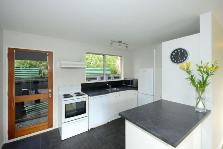 Photo of property in 10 Te Maru Place, Redwood, Christchurch, 8051