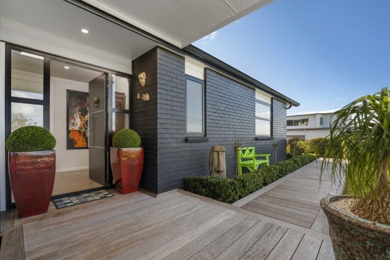 Photo of property in 30 Lakeside Terrace, Omokoroa, 3114