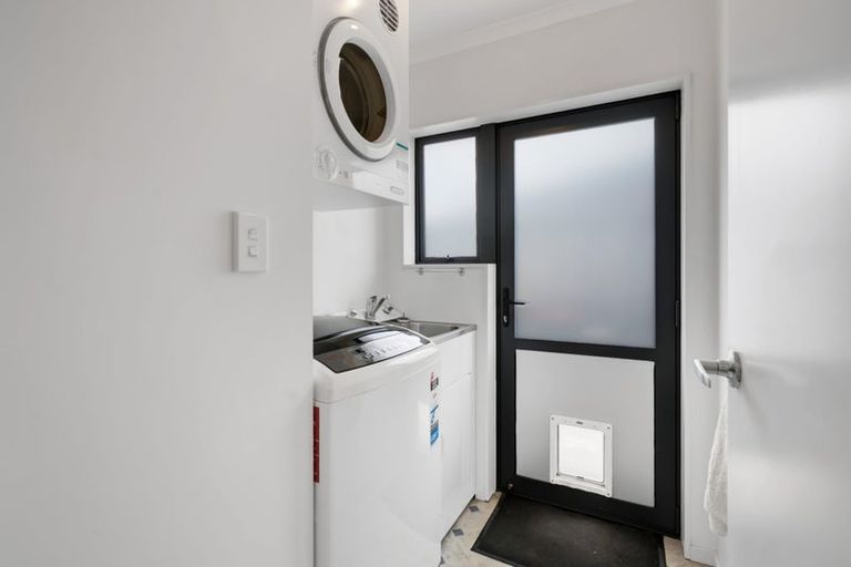 Photo of property in 42e Camellia Avenue, Bell Block, New Plymouth, 4312