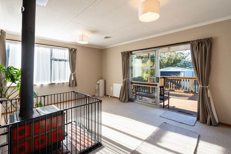 Photo of property in 95 Gilkison Street, Halfway Bush, Dunedin, 9010