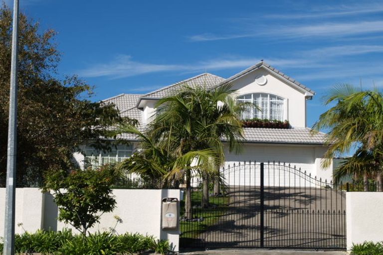 Photo of property in 16 Casabella Court, Northpark, Auckland, 2013