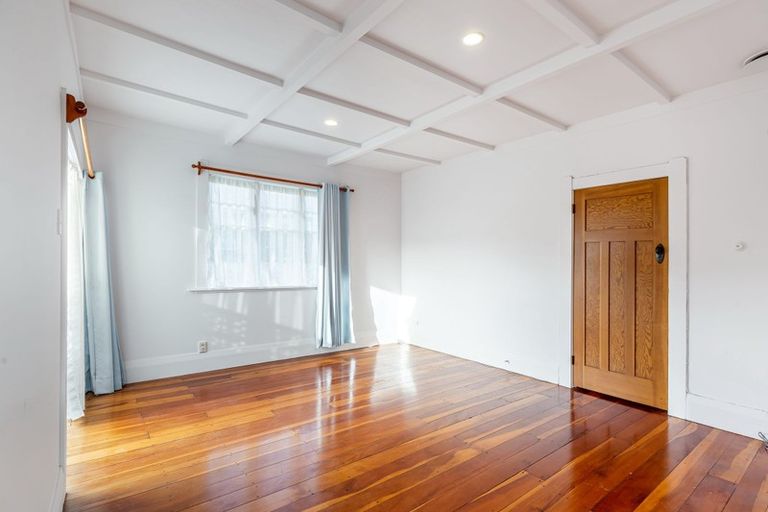 Photo of property in 2/13 Hart Road, Hauraki, Auckland, 0622