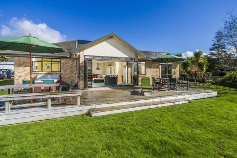 Photo of property in 5 Shiloh Way, Greenhithe, Auckland, 0632