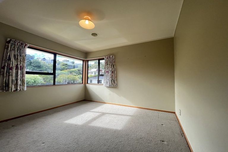 Photo of property in 16 Trevor Terrace, Paremata, Porirua, 5024