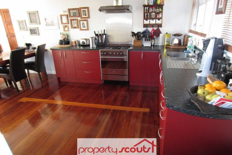 Photo of property in 18 Earls Road, Saint Clair, Dunedin, 9012