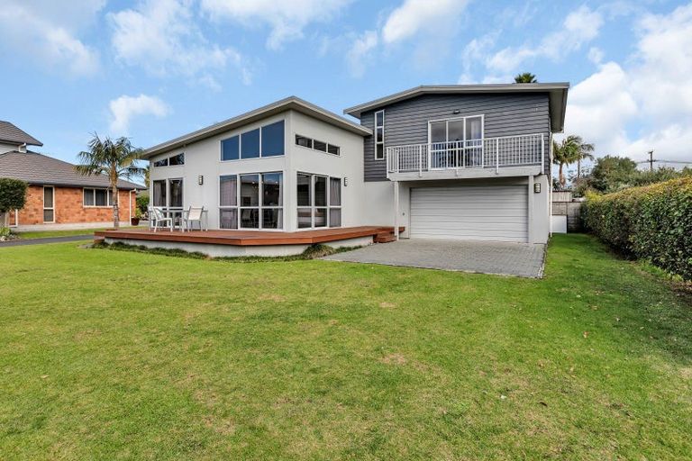 Photo of property in 152d One Tree Point Road, One Tree Point, 0118