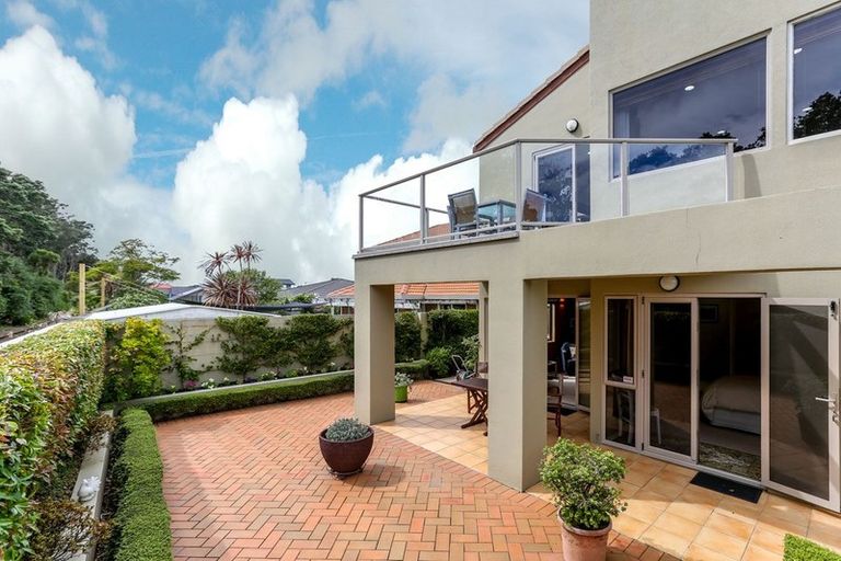 Photo of property in 3b Kawaroa Close, New Plymouth, 4310