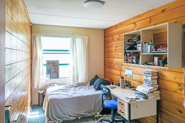 Photo of property in Te Awhina Apartments, 27/22 Sussex Street, Mount Cook, Wellington, 6021