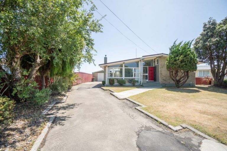 Photo of property in 67 Sutherland Crescent, Westbrook, Palmerston North, 4412