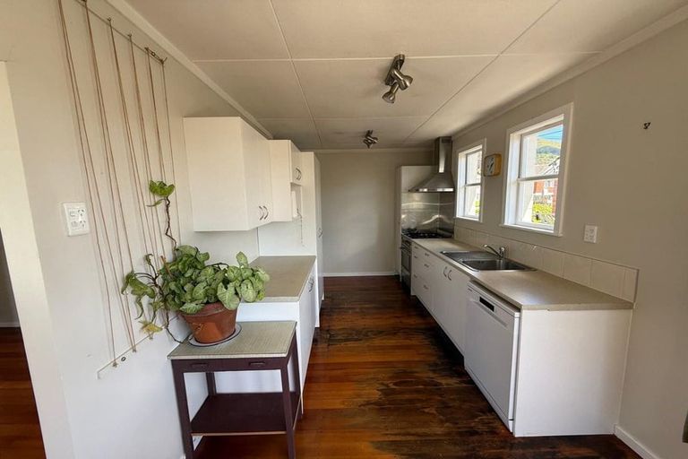 Photo of property in 31 Grierson Street, Naenae, Lower Hutt, 5011