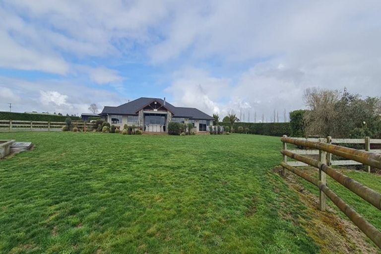 Photo of property in 190 Ohanga Road, Onaero, Waitara, 4383
