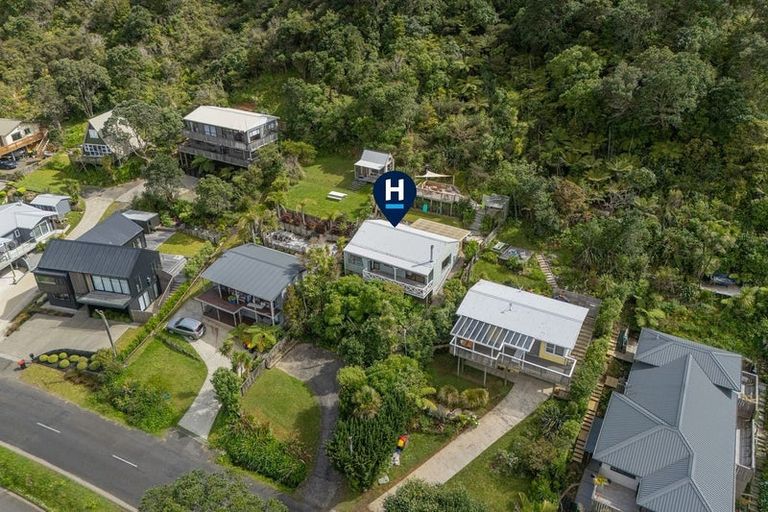 Photo of property in 72 Ocean Beach Road, Tairua, 3508