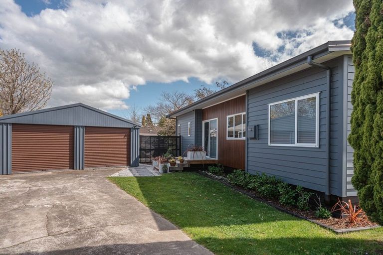 Photo of property in 8 Mahupuku Street, Greytown, 5712