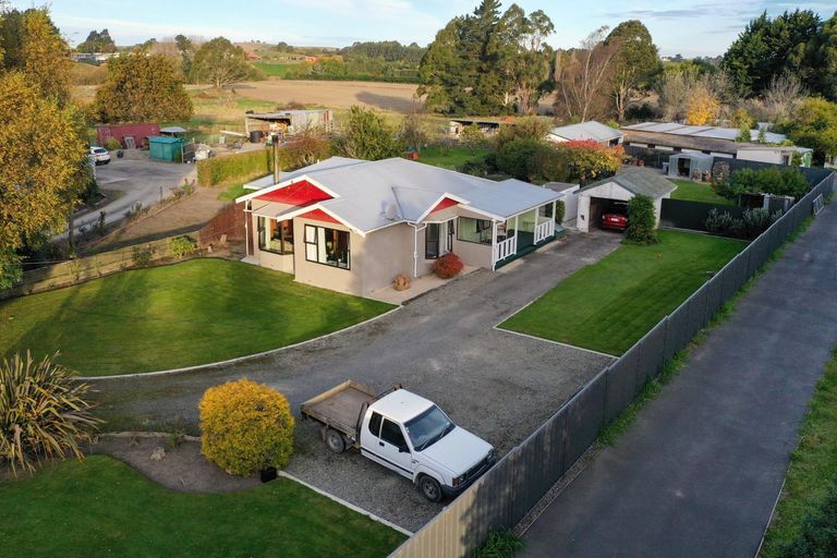 Photo of property in 107 Oamaru-alma Road, Deborah, Oamaru, 9491
