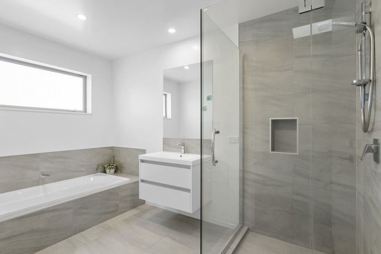 Photo of property in 14 Whitcombe Place, Darfield, 7571