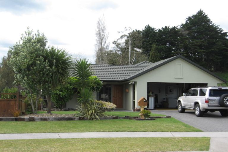 Photo of property in 20 Peregrine Place, Welcome Bay, Tauranga, 3112