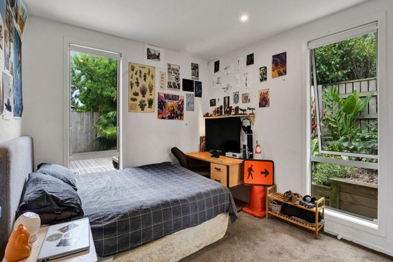 Photo of property in 37a Donnelly Street, Oakura, 4314