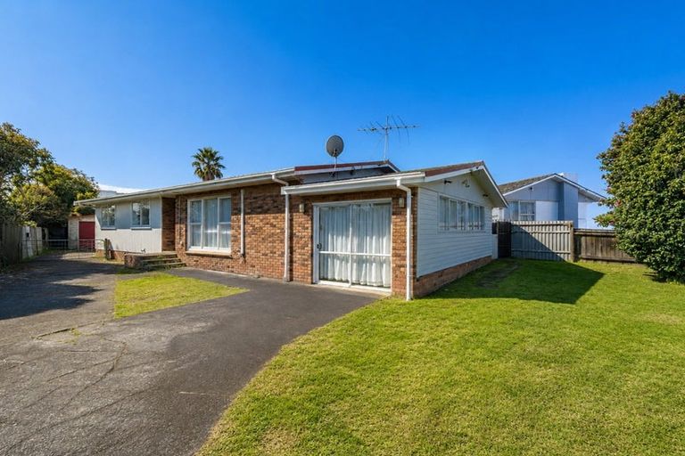 Photo of property in 4 Orion Street, Papakura, 2110