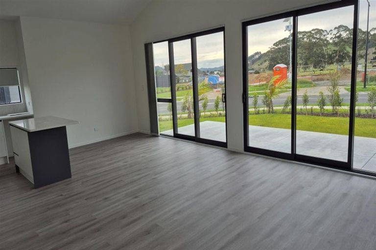 Photo of property in 3 Mataikokako Loop, Kawakawa Bay, 2585