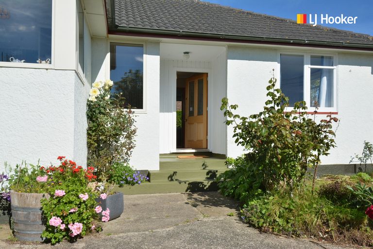 Photo of property in 33 Balmain Street, Halfway Bush, Dunedin, 9010