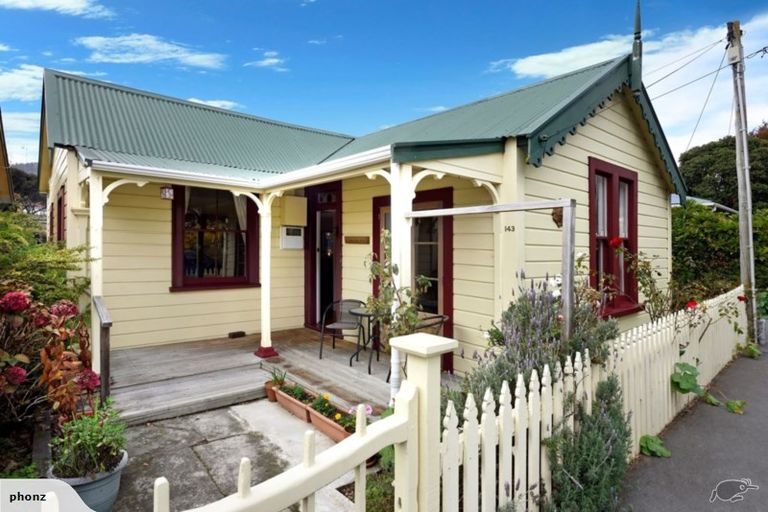 Photo of property in 143 Tasman Street, Nelson, 7010