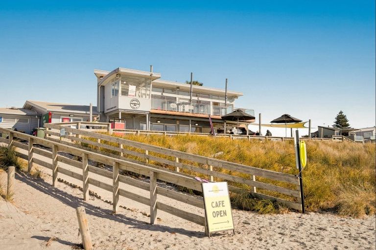 Photo of property in 75d Oceanbeach Road, Mount Maunganui, 3116