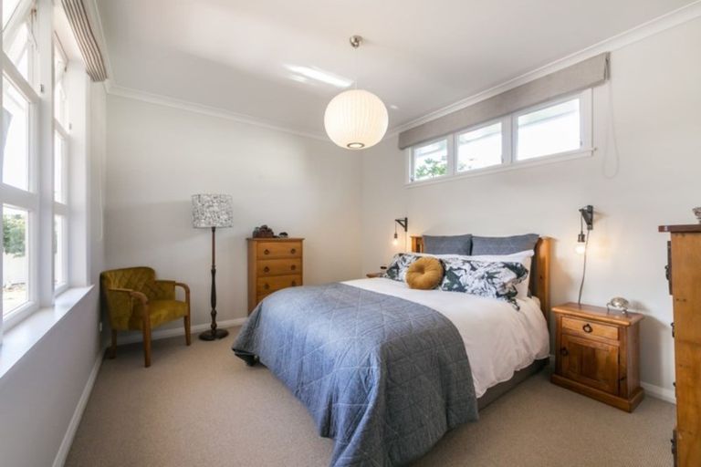 Photo of property in 13 Avenue Road, Greenmeadows, Napier, 4112