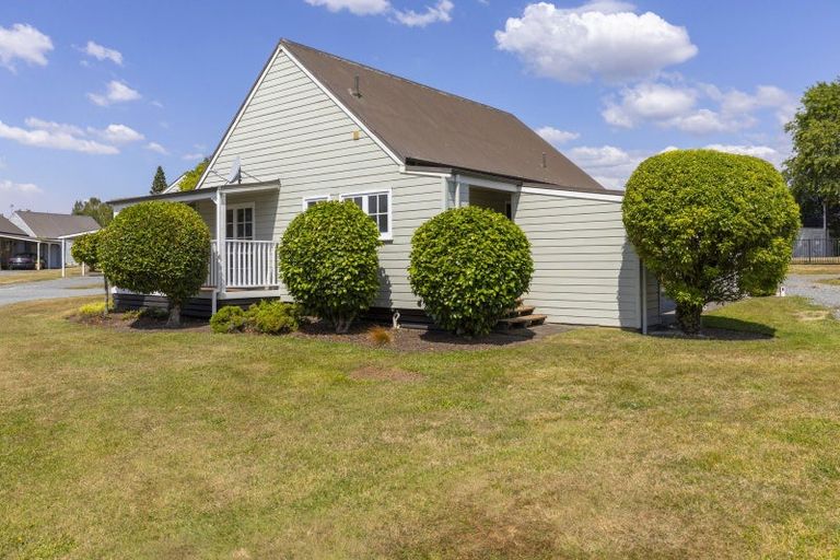 Photo of property in 33/30 Sorrento Drive, Rangatira Park, Taupo, 3330