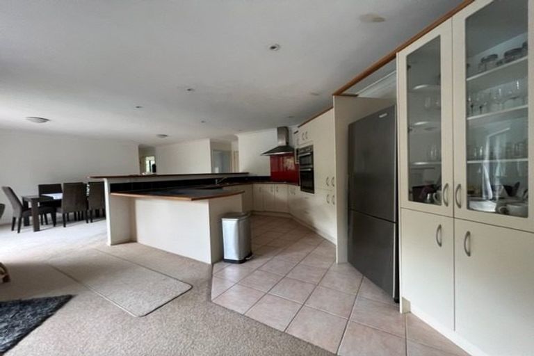 Photo of property in 8 Lucas Way, Albany, Auckland, 0632