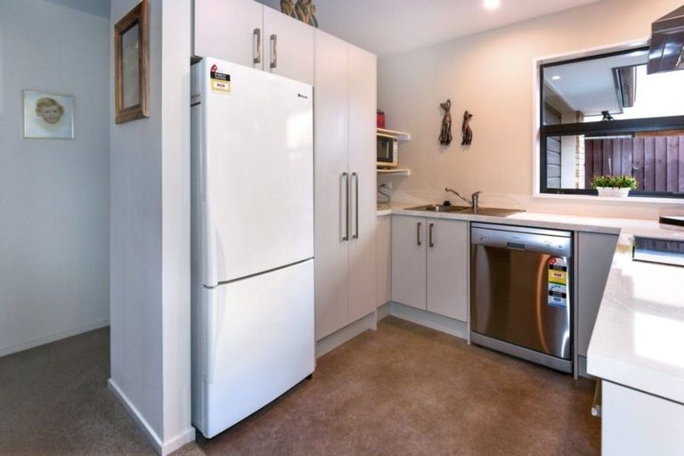 Photo of property in 2/81 Nottingham Avenue, Halswell, Christchurch, 8025