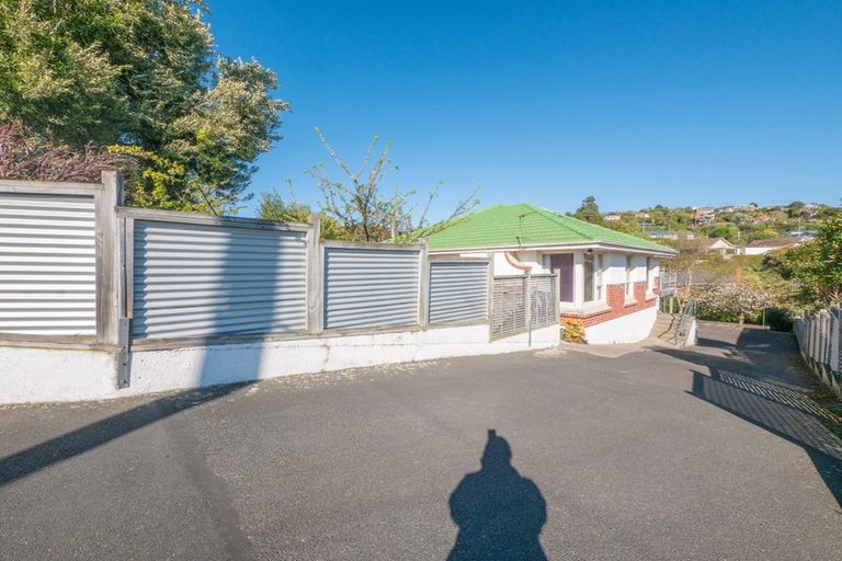 Photo of property in 83 Easther Crescent, Kew, Dunedin, 9012