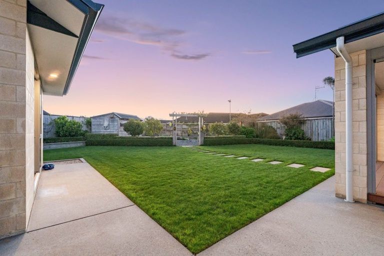 Photo of property in 27 Mortlake Heights, Pyes Pa, Tauranga, 3112