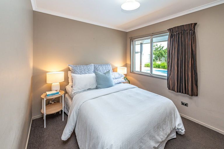 Photo of property in 8 Akepiro Place, Tawhero, Whanganui, 4501