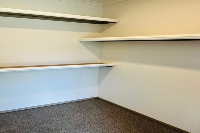 Photo of property in 25 Grabella Place, Papamoa Beach, Papamoa, 3118