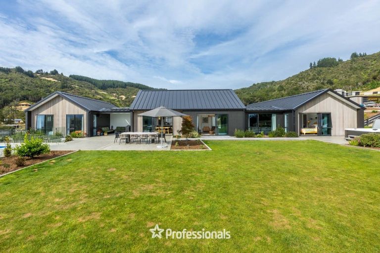 Photo of property in 478 Katherine Mansfield Drive, Blue Mountains, Upper Hutt, 5371