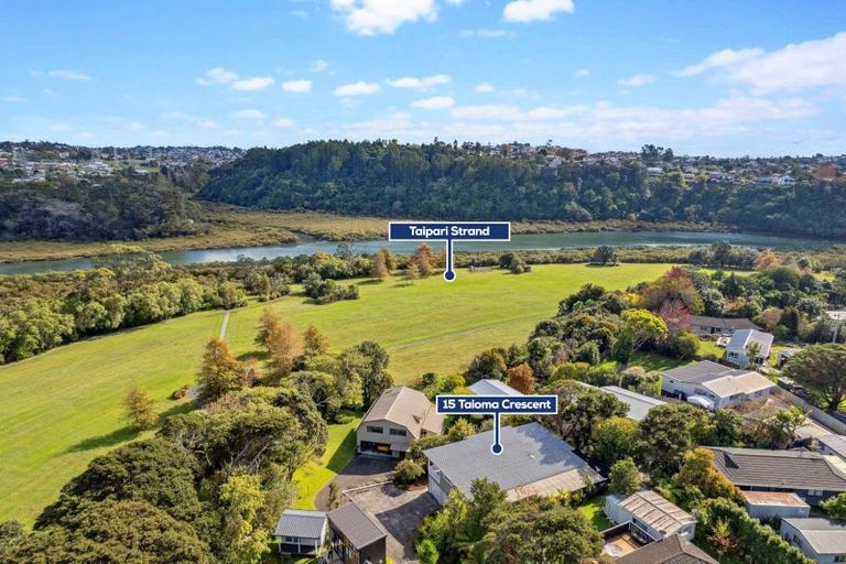 Photo of property in 15 Taioma Crescent, Te Atatu Peninsula, Auckland, 0610