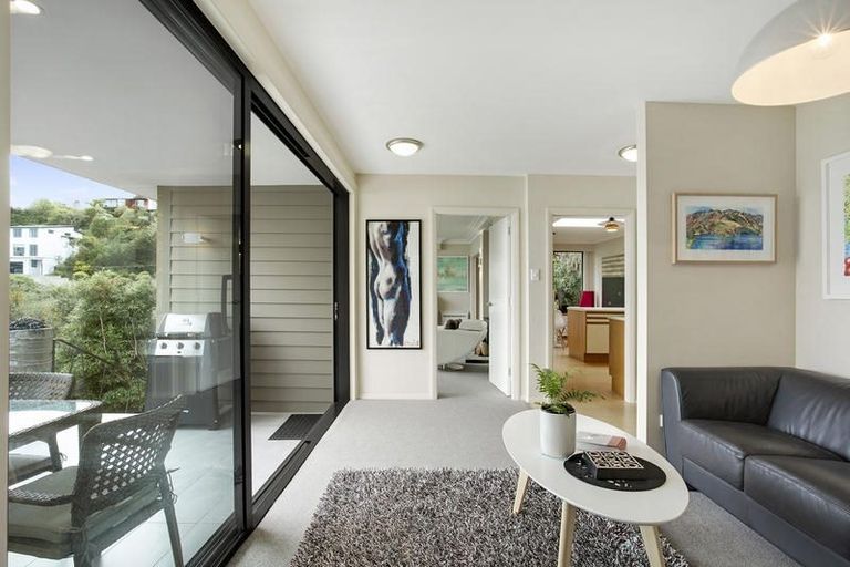 Photo of property in 10 Glengyle Street, Vauxhall, Dunedin, 9013