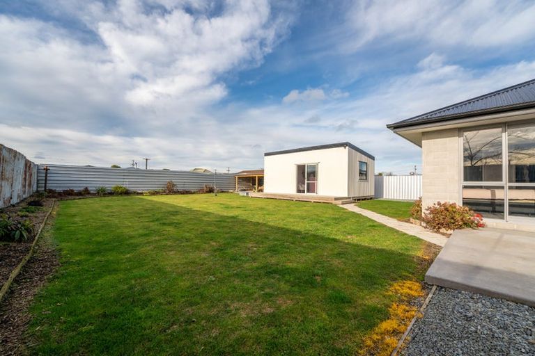 Photo of property in 16 Thomas Street, West End, Timaru, 7910