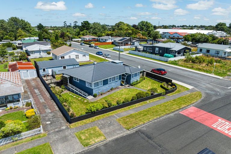 Photo of property in 65 Cloten Road, Stratford, 4332