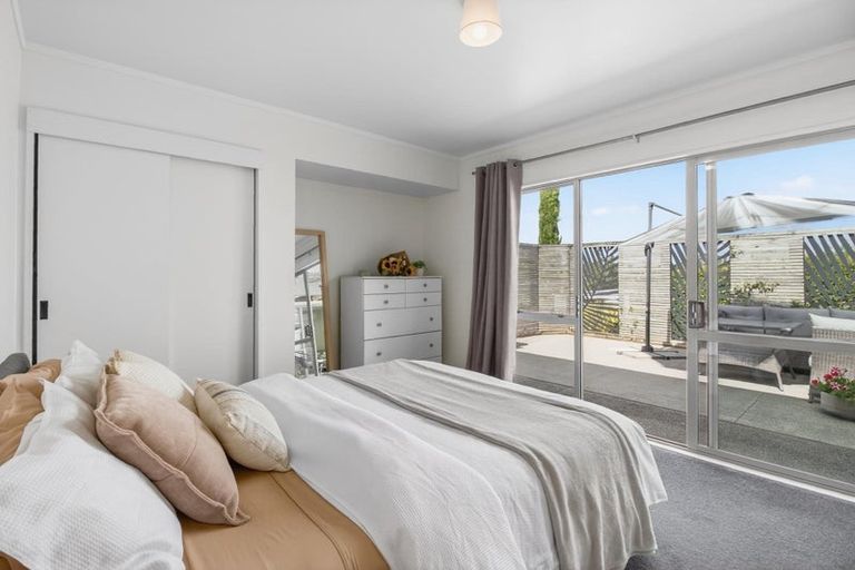 Photo of property in 23 Faram Place, Massey, Auckland, 0614