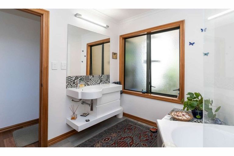 Photo of property in 2418c State Highway 10, Waipapa, Kerikeri, 0295