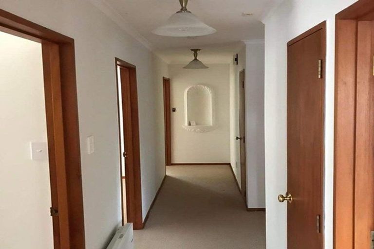 Photo of property in 11a Montgomery Terrace, Hokowhitu, Palmerston North, 4410