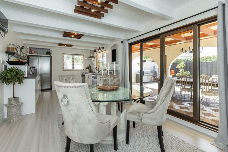 Photo of property in 7 Moana Place, Taradale, Napier, 4112